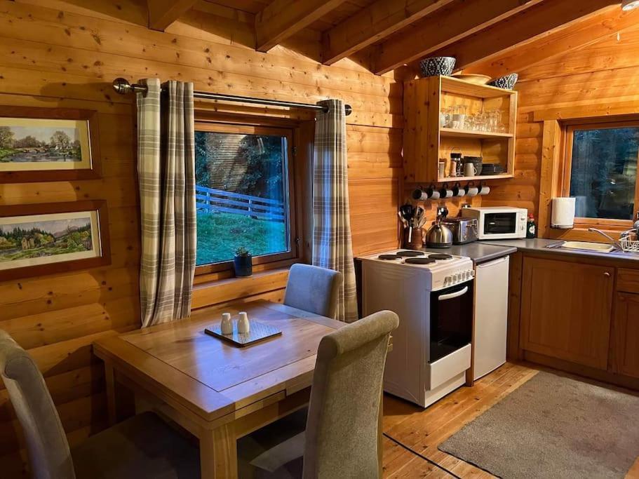 Riverside Lodge In Killiecrankie Bridge of Tilt Exterior foto
